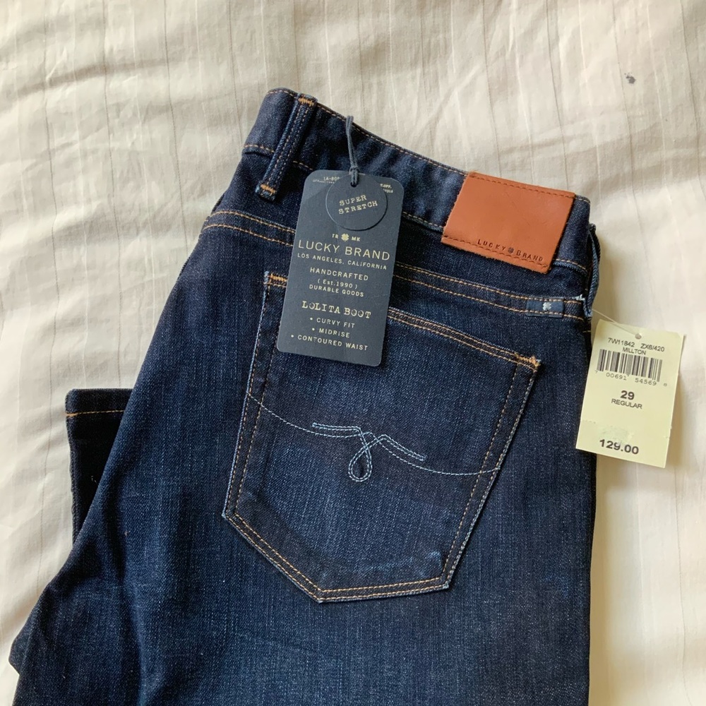 Boot cut jeans